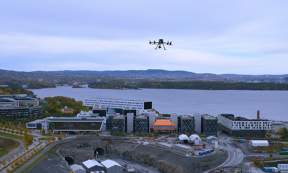 Original terrain and actual project status can be measured with a drone equipped with LIDAR technology. 